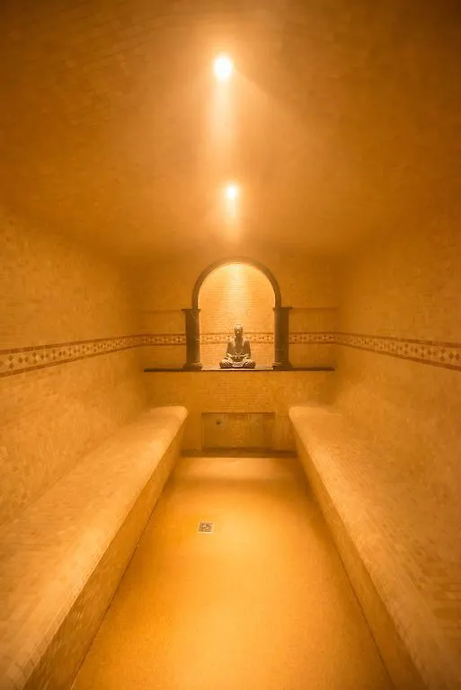 Hotel & Wellness Royal Astrid Ostend 3*,  Belgium